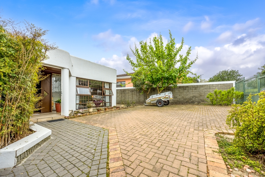 To Let 3 Bedroom Property for Rent in Kenridge Western Cape